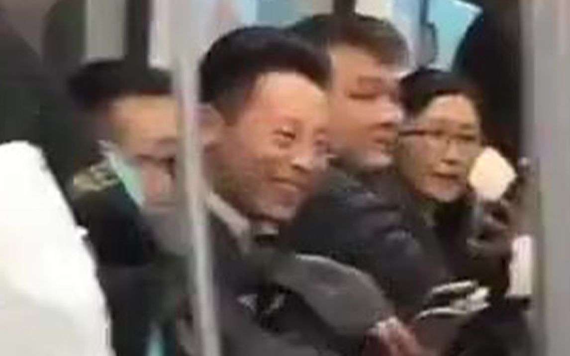看几遍都觉得好笑哈哈哈哈