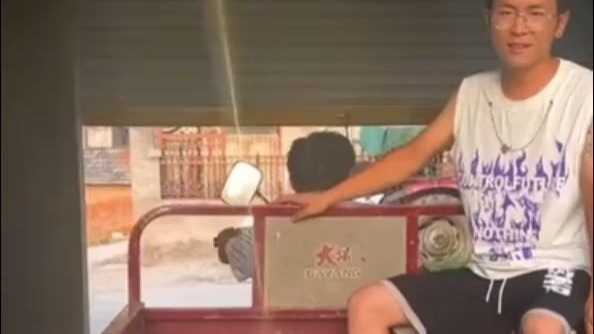 100搞笑名场面，一次性...