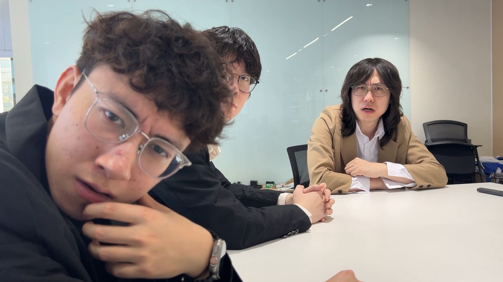 从未见过如此完美无瑕的人...
