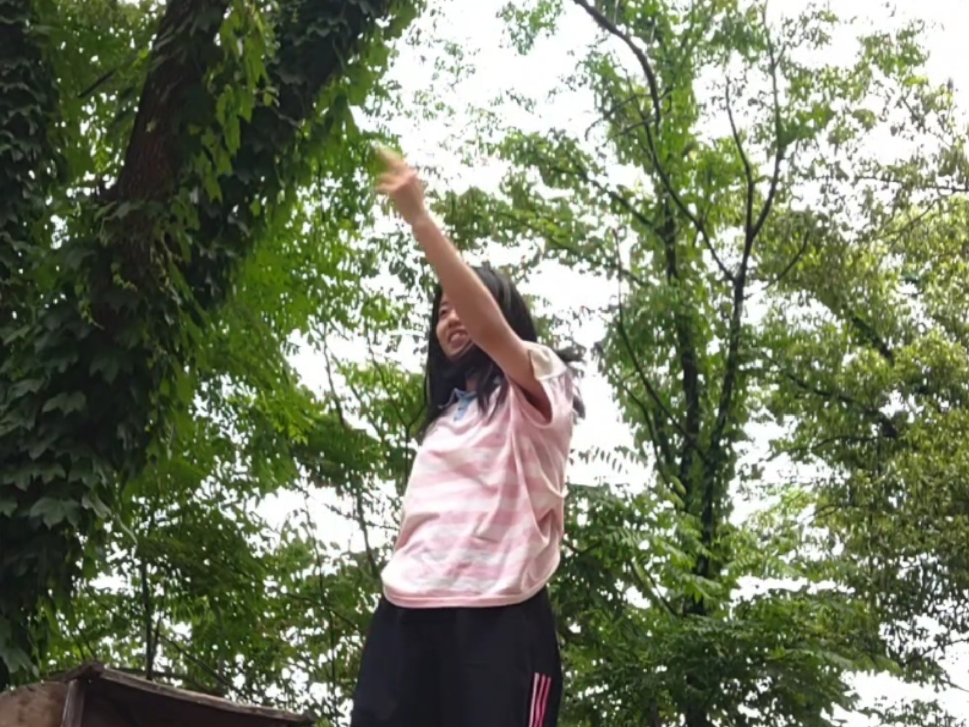 当你拍视频时爸爸突然来了