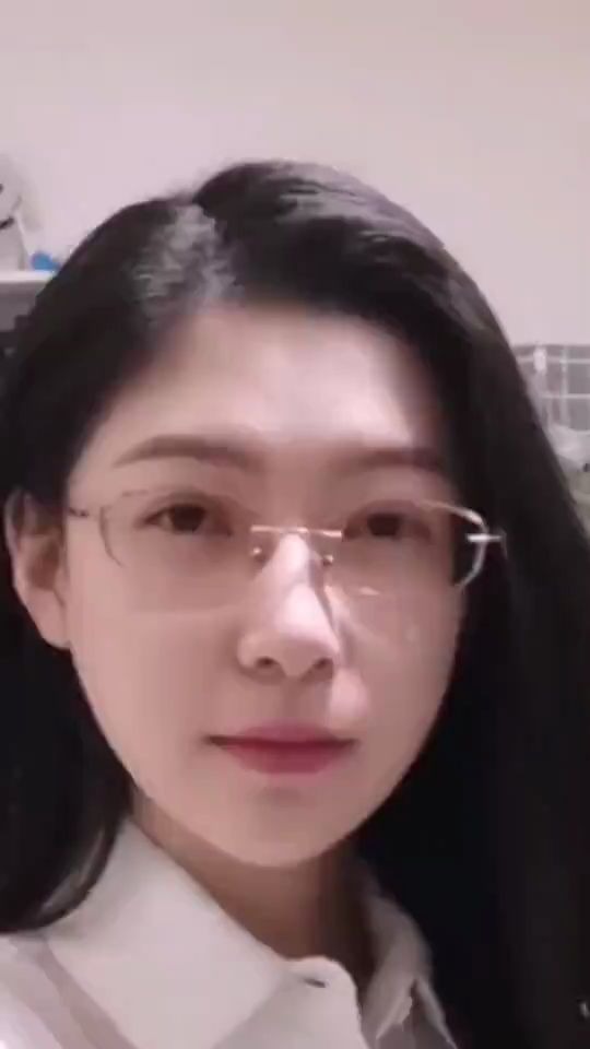 老妇撩发少年狂