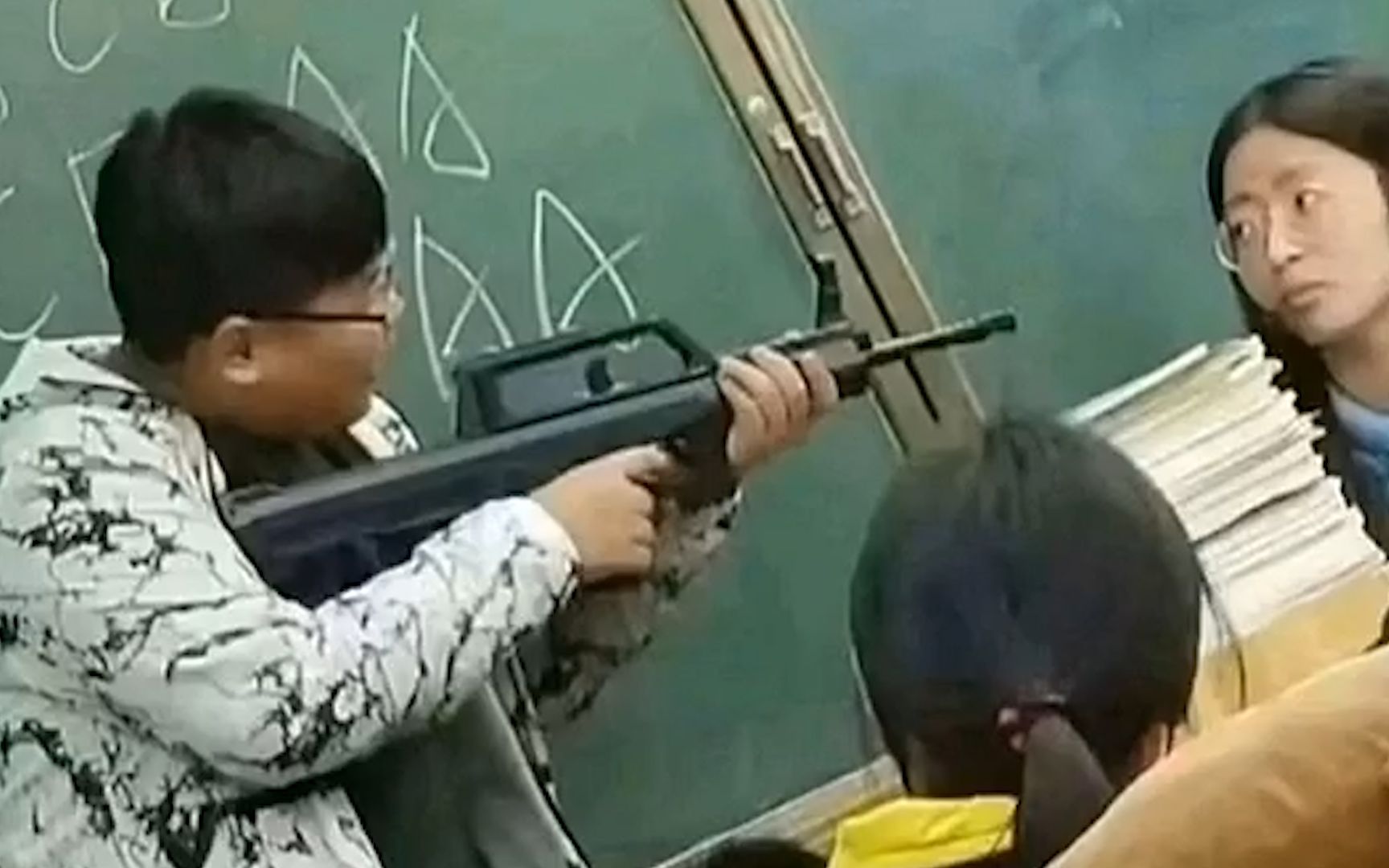 最后一排才是你最难忘记的...