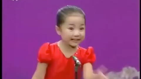 六岁硬是唱出了六十岁的慈...