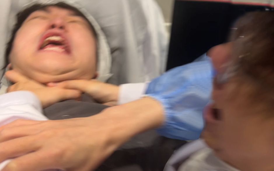 医生：这样病毒就出不去了...