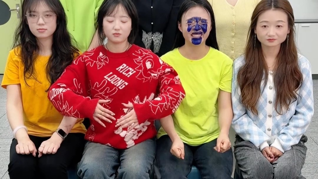 《叮咚鸡》憋笑挑战